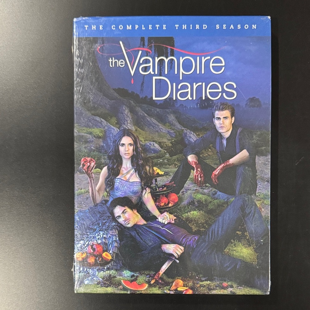 NEW: The Vampire Diaries: The Complete Third Season - DVD Set